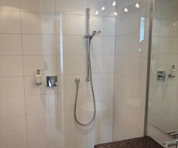 a061e00a-d66a-40ab-b4a8-a3ab9ca93e73